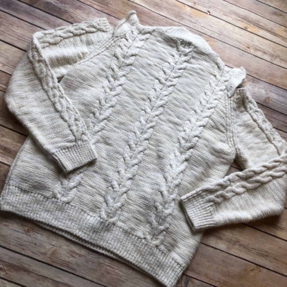 River Island Cold Shoulder Ruffle Top - Picture 6 of 6